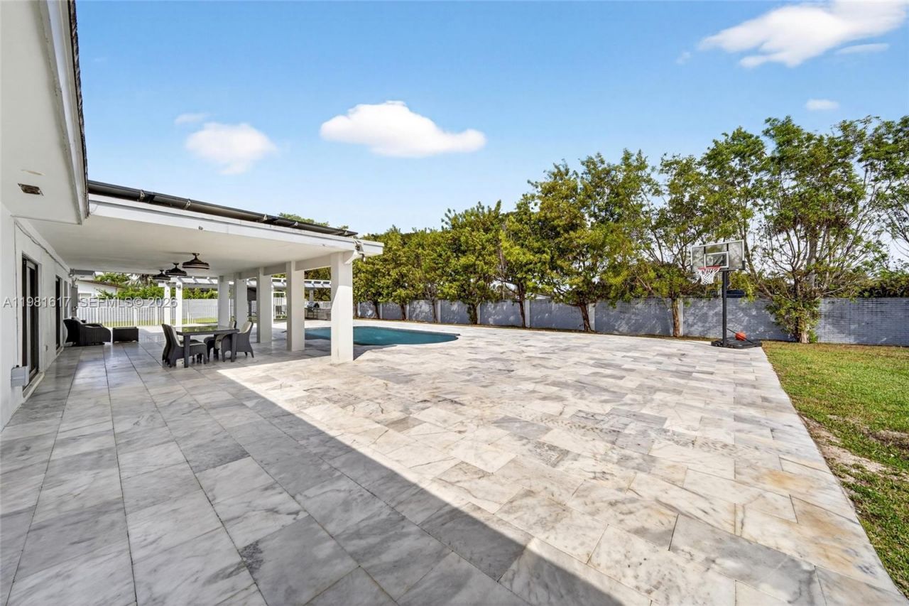 11951 SW 120th Ter, Miami, FL 33186 Photo