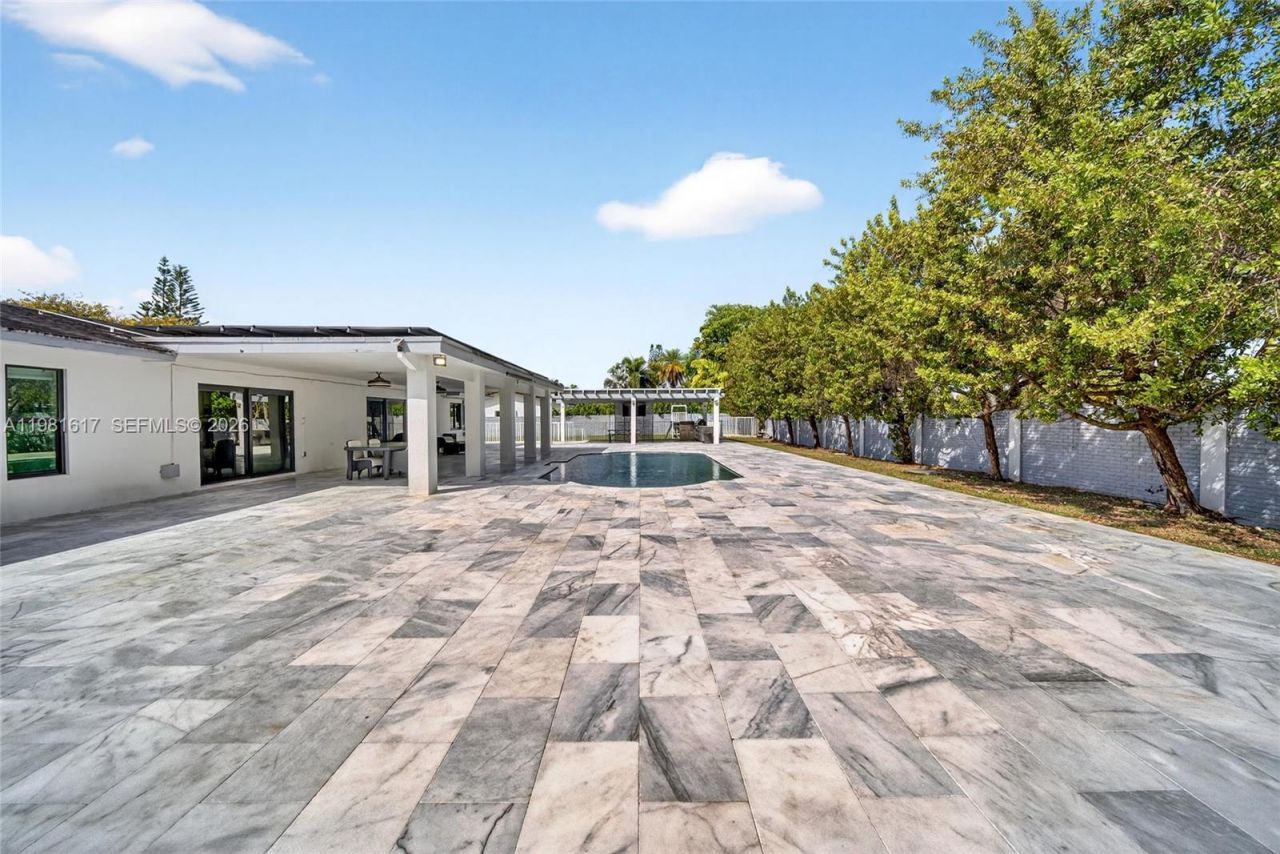 11951 SW 120th Ter, Miami, FL 33186 Photo