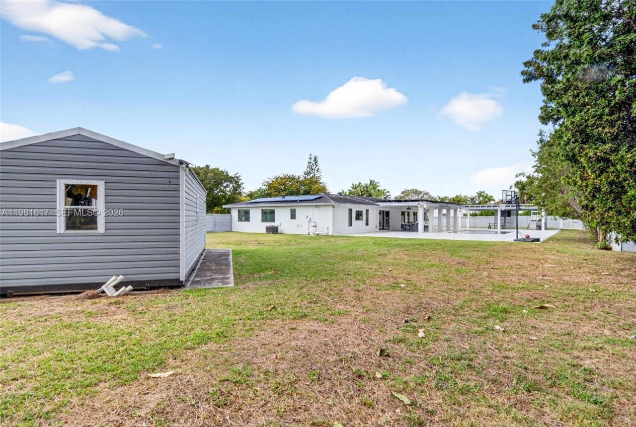 11951 SW 120th Ter, Miami, FL 33186 Photo