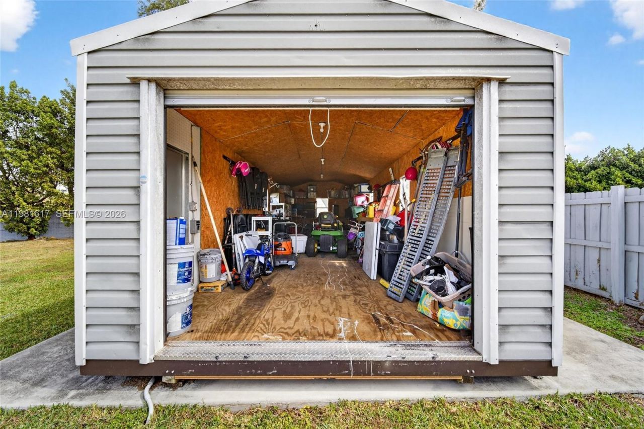 11951 SW 120th Ter, Miami, FL 33186 Photo