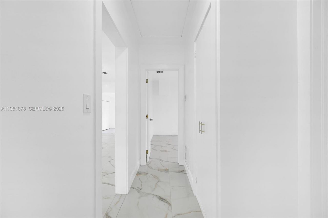 11011 NE 9th Ct , Biscayne Park, FL 33161 Photo