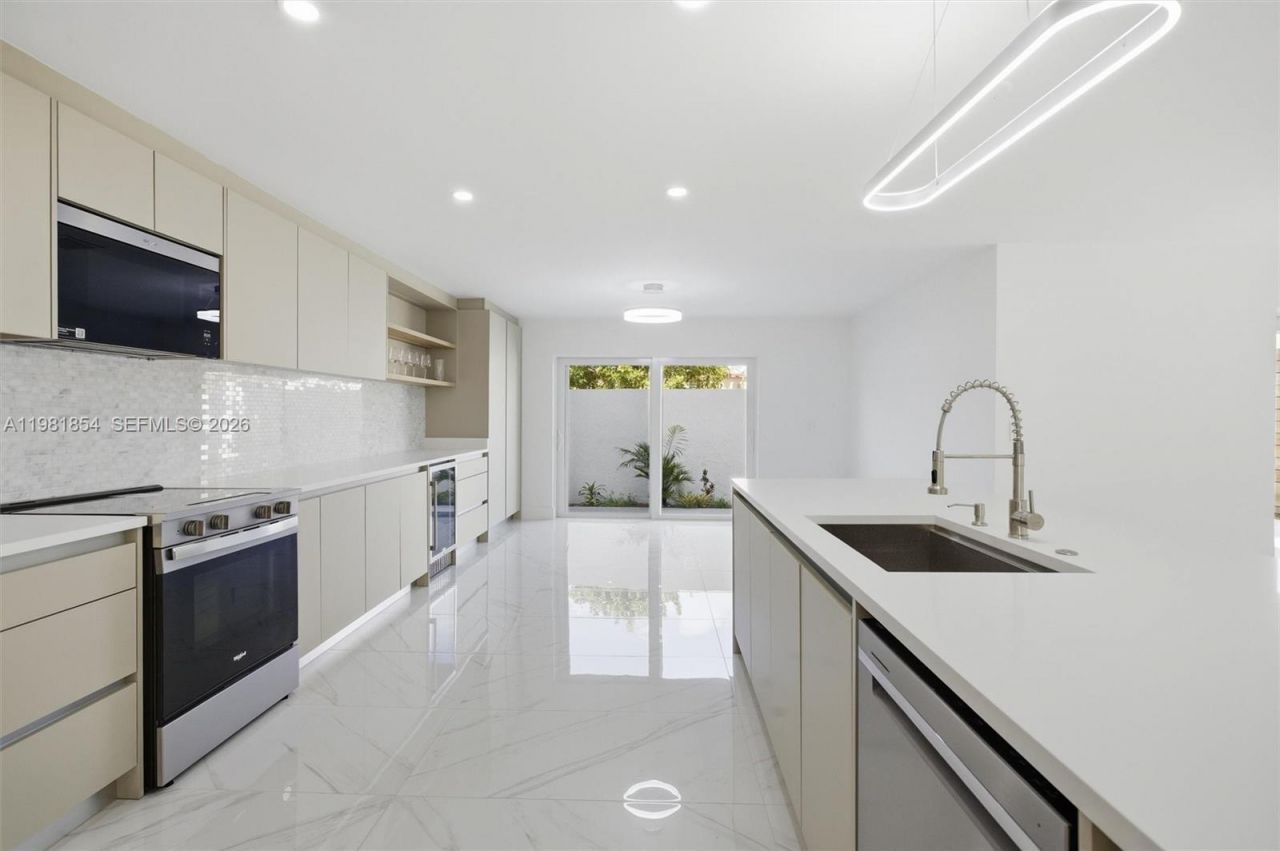 13911 SW 100th Ln , Miami, FL 33186 Photo