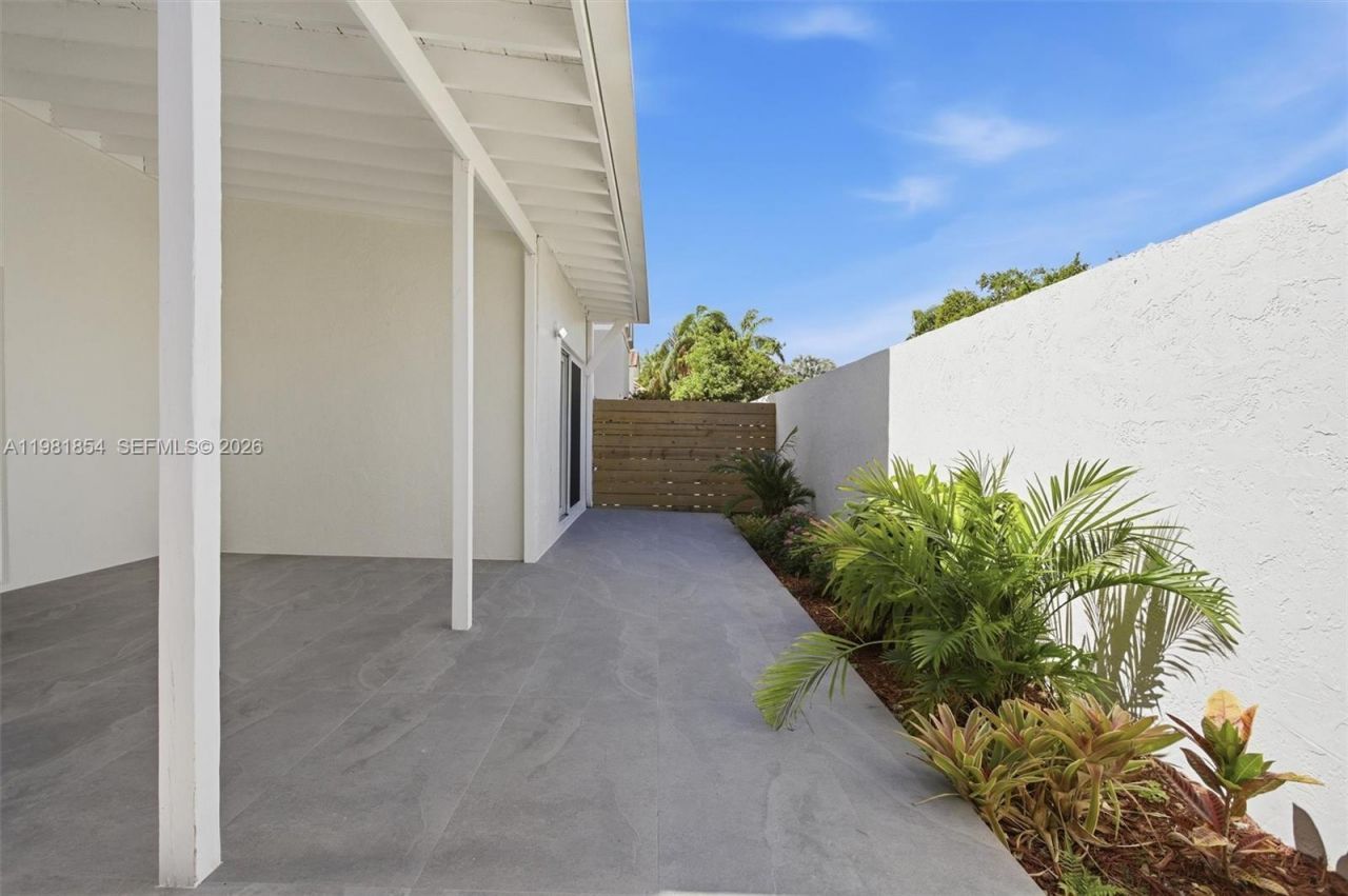 13911 SW 100th Ln , Miami, FL 33186 Photo