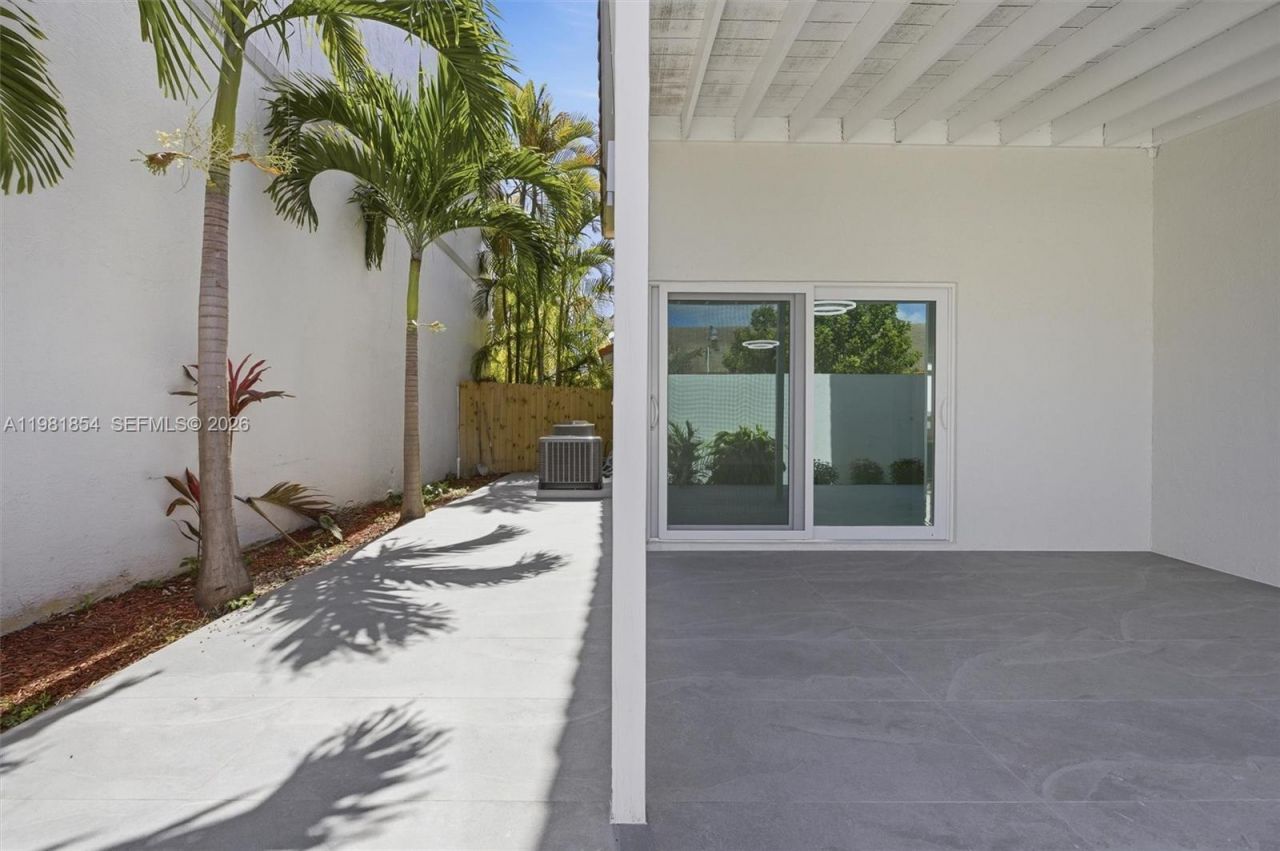 13911 SW 100th Ln , Miami, FL 33186 Photo