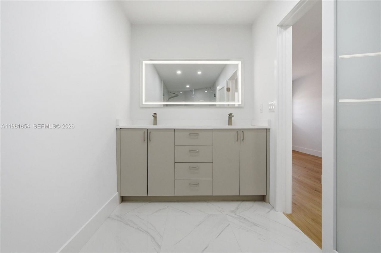 13911 SW 100th Ln , Miami, FL 33186 Photo