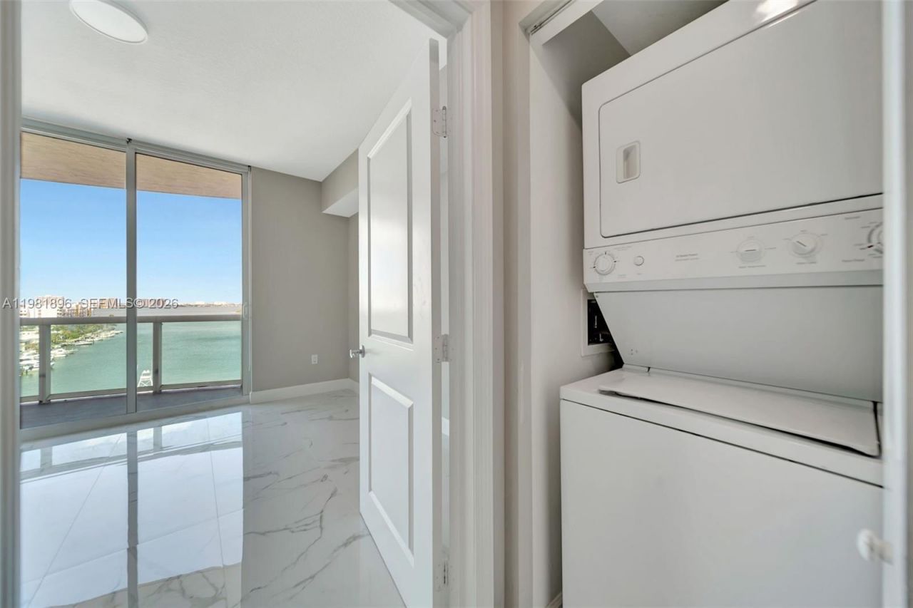 7900 Harbor Island Dr , Unit 1001, North Bay Village, FL 33141 Photo