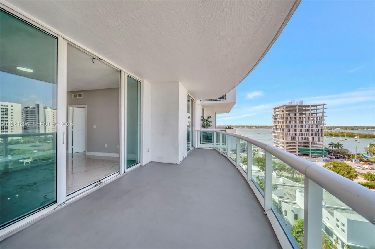 7900 Harbor Island Dr , Unit 1001, North Bay Village, FL 33141 Photo