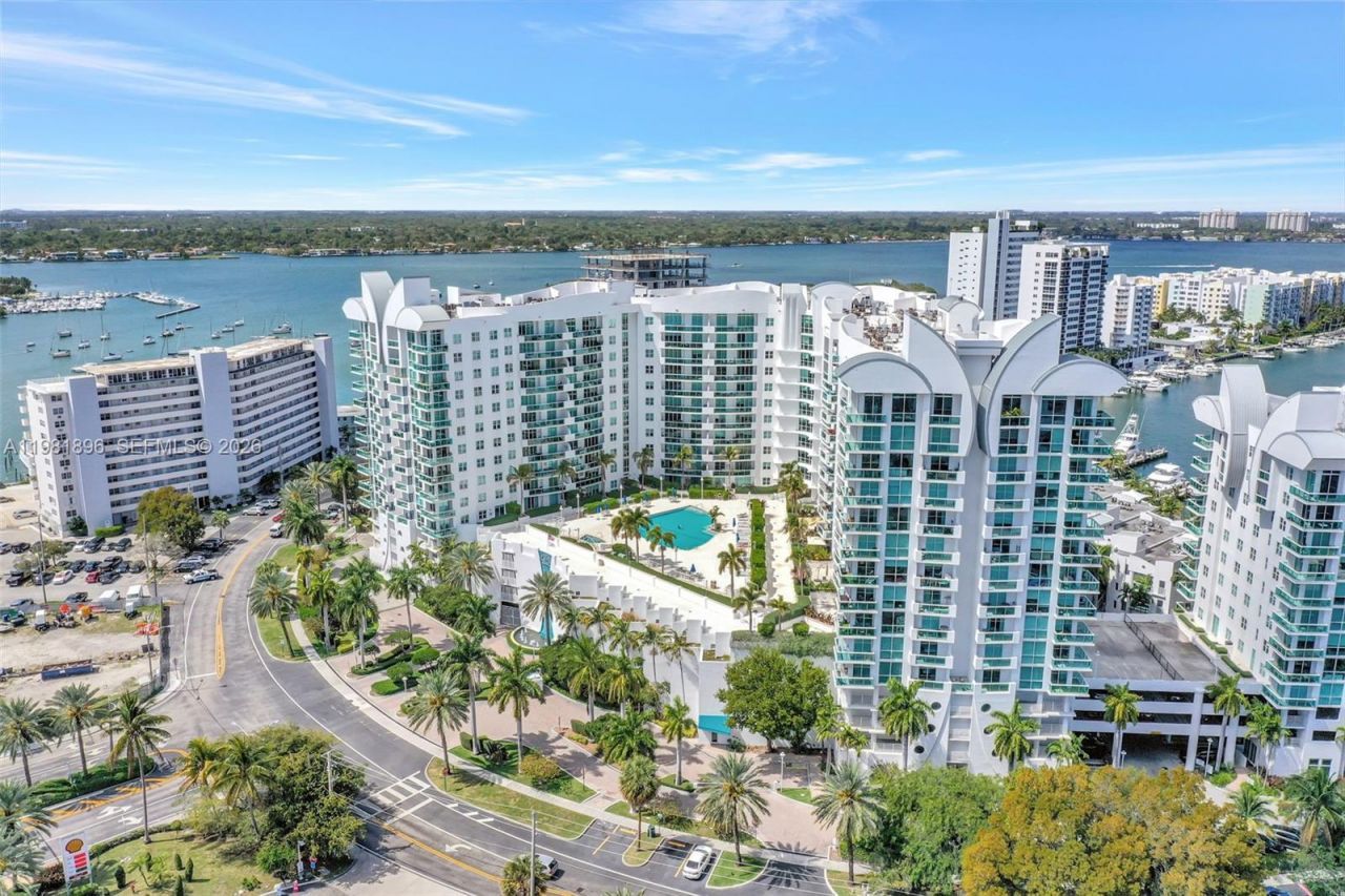 7900 Harbor Island Dr , Unit 1001, North Bay Village, FL 33141 Photo