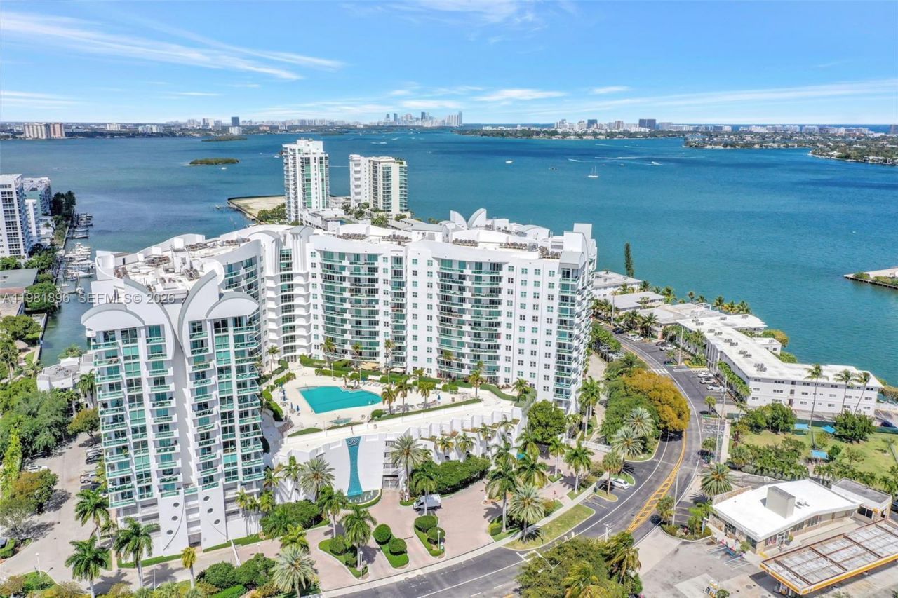 7900 Harbor Island Dr , Unit 1001, North Bay Village, FL 33141 Photo