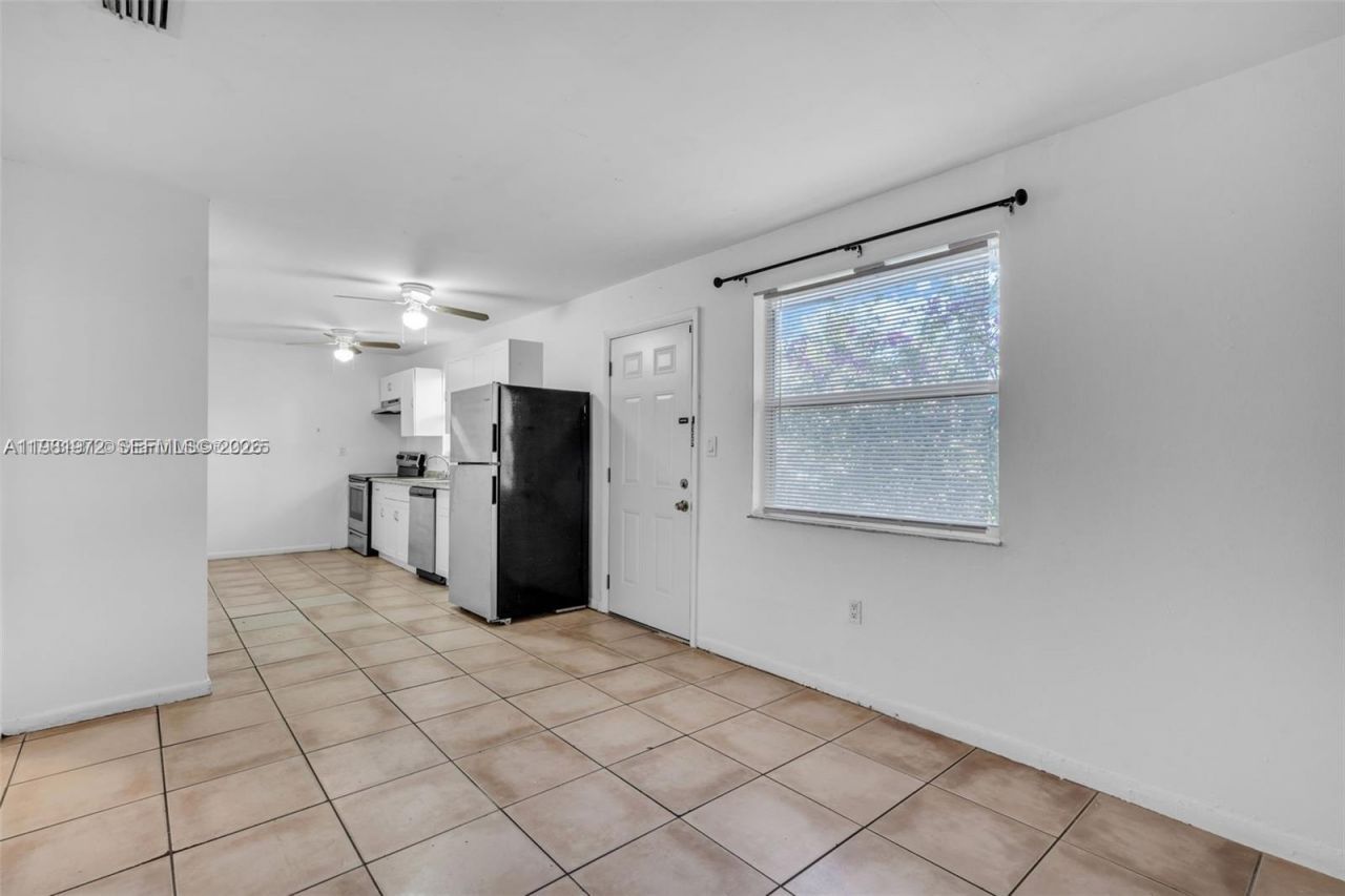 8315 NE Miami Ct , Unit 3, Miami, FL 33138 Photo