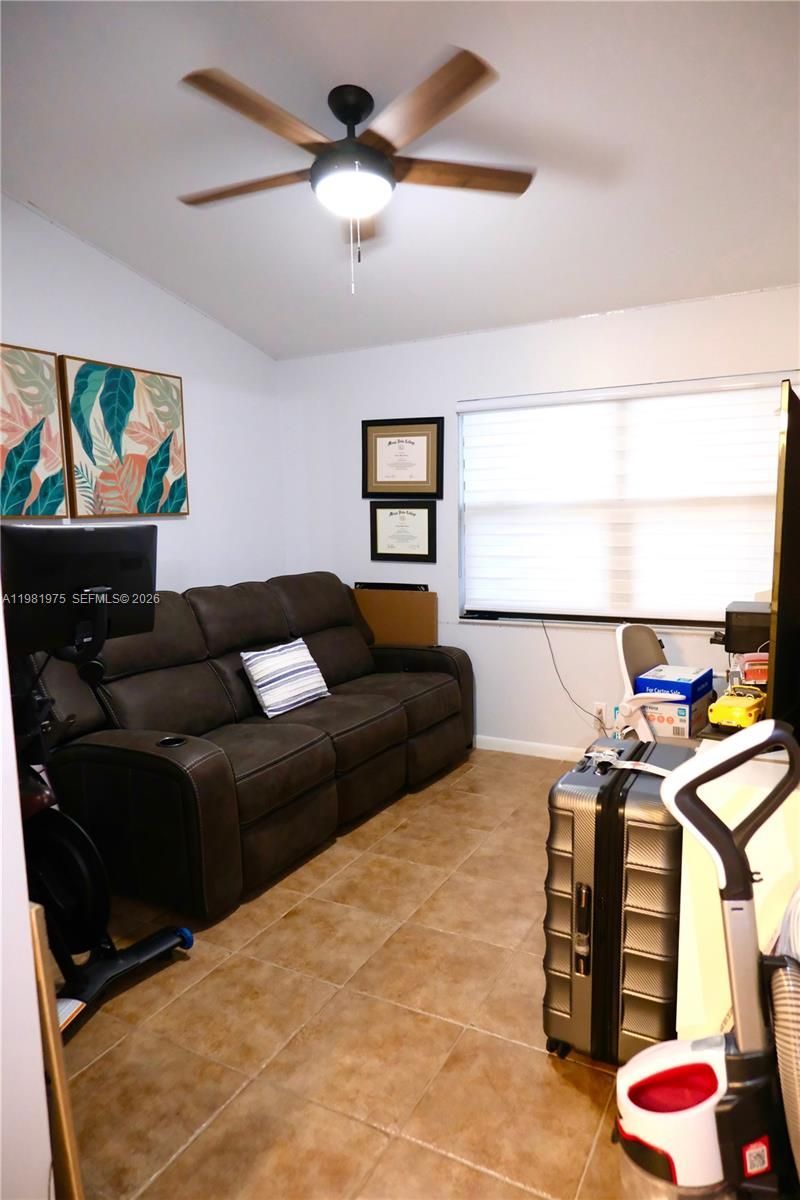 1021 NW 79th Ave, Plantation, FL 33322 Photo