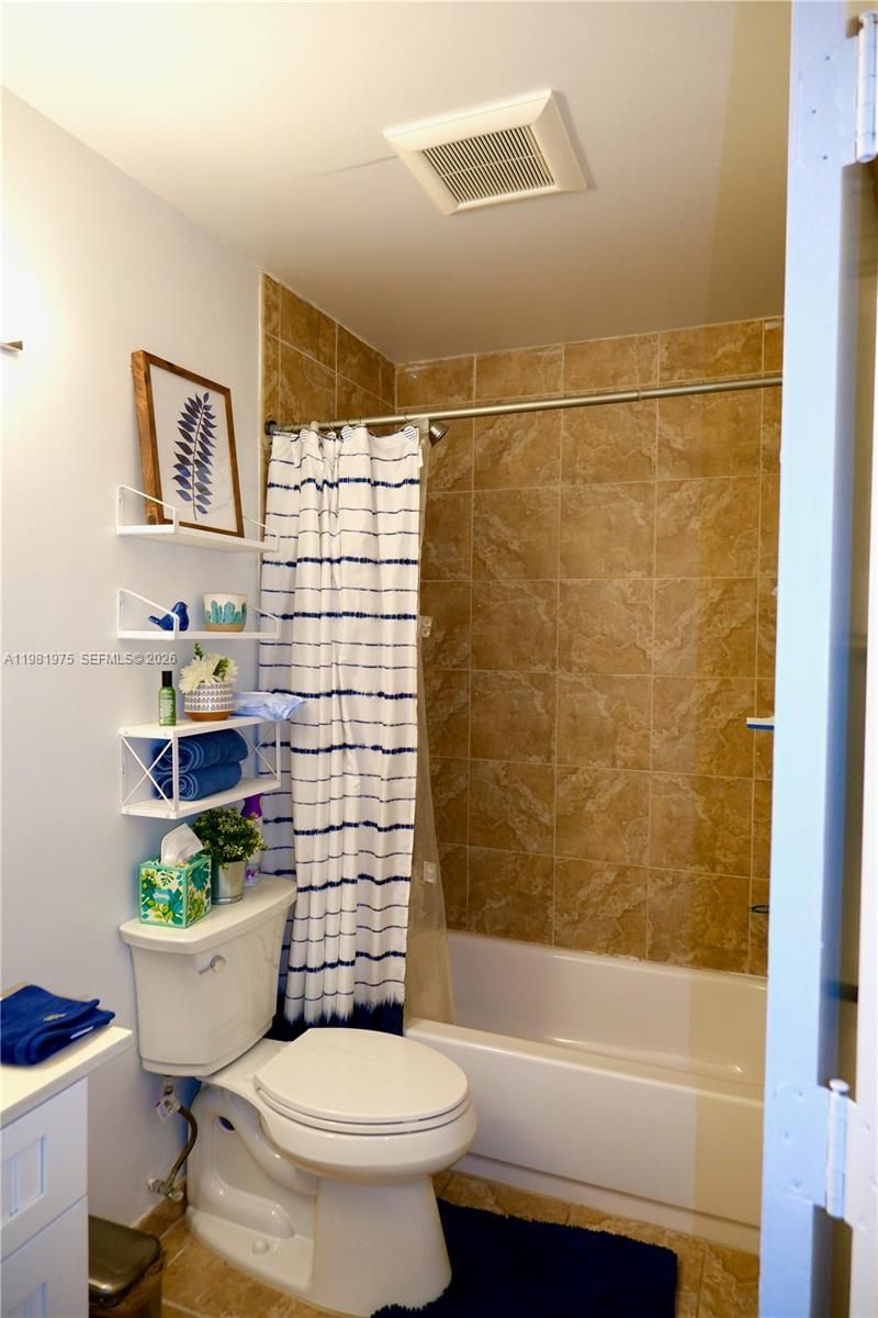 1021 NW 79th Ave, Plantation, FL 33322 Photo