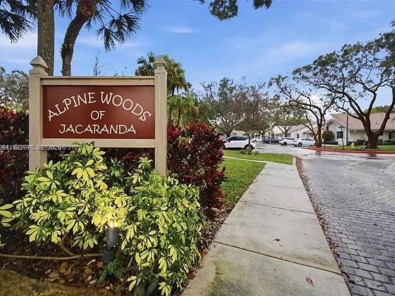 1021 NW 79th Ave, Plantation, FL 33322 Photo