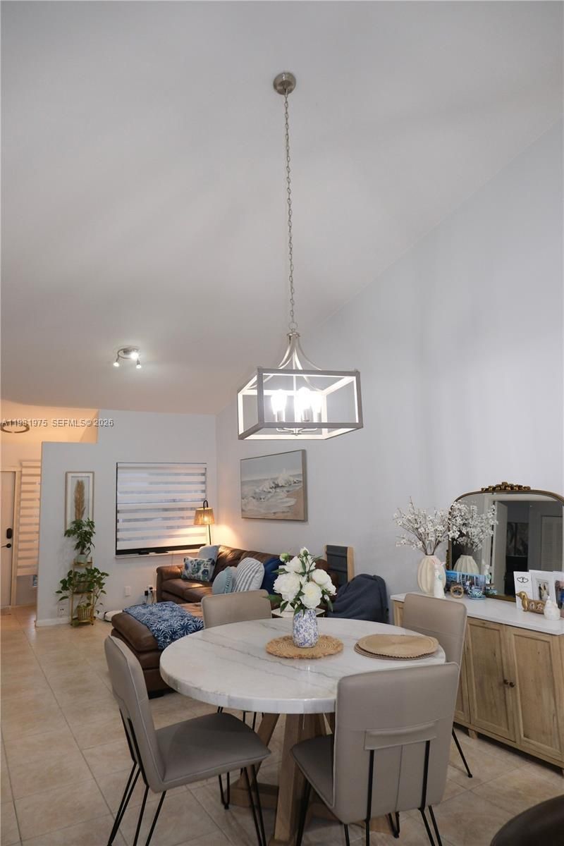 1021 NW 79th Ave, Plantation, FL 33322 Photo