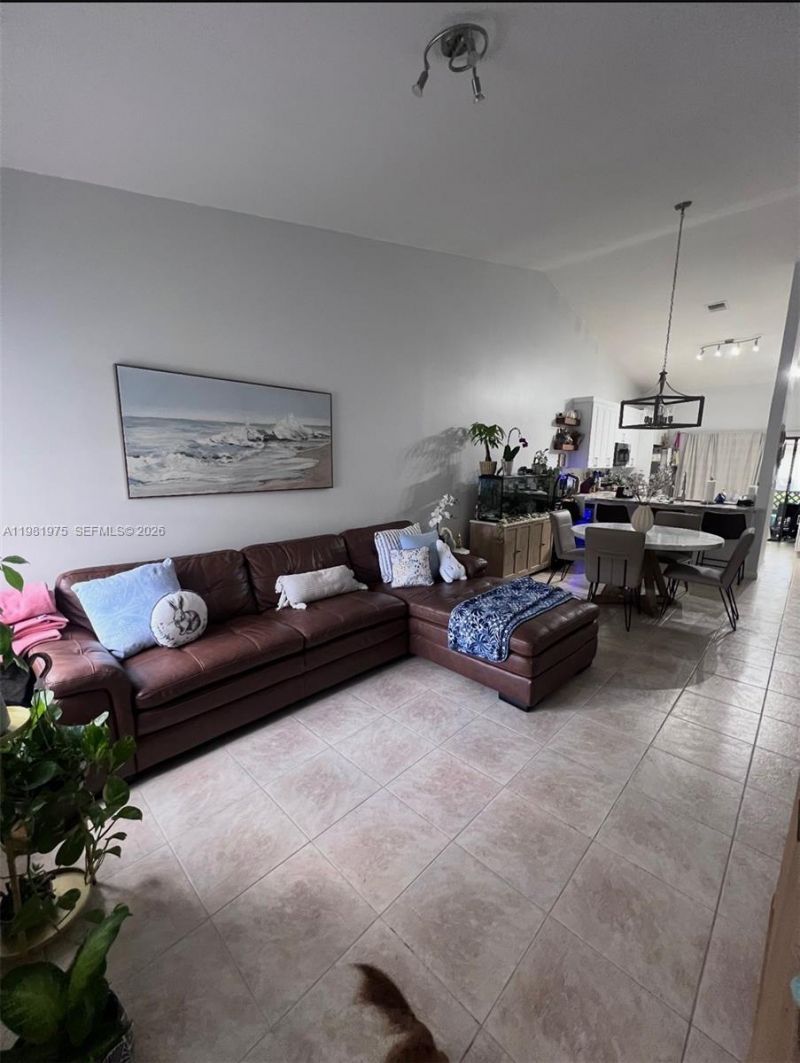 1021 NW 79th Ave, Plantation, FL 33322 Photo