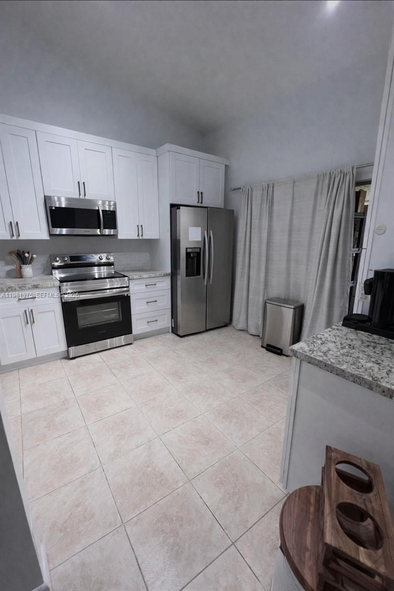 1021 NW 79th Ave, Plantation, FL 33322 Photo