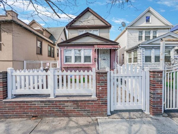 102-34 Van Wyck Expressway S, Richmond Hill S., NY 11419