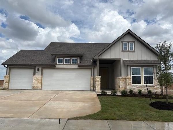 213 Greinert DR, Taylor, TX 76574