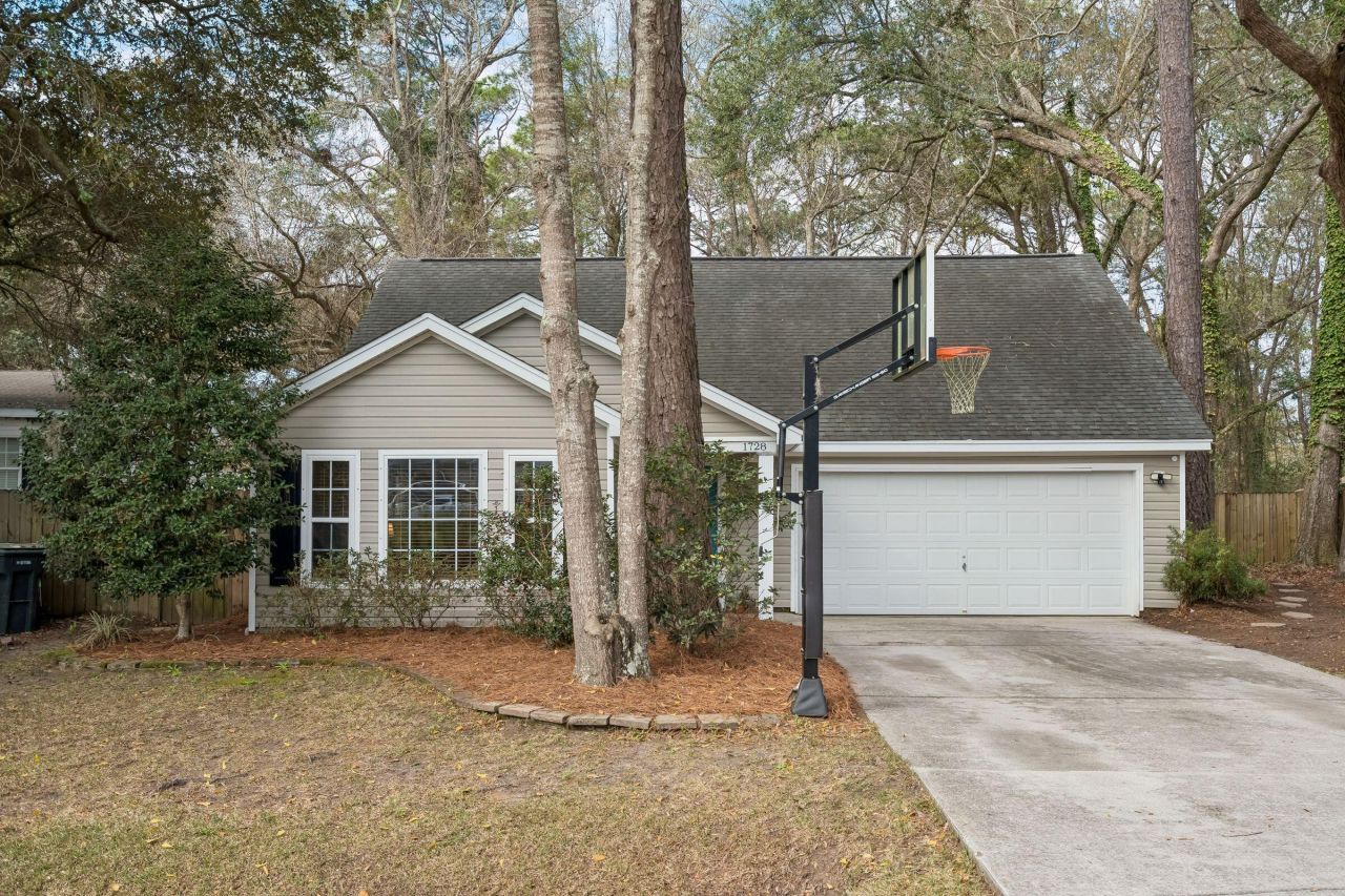 1728 Barracuda Road Photo 1