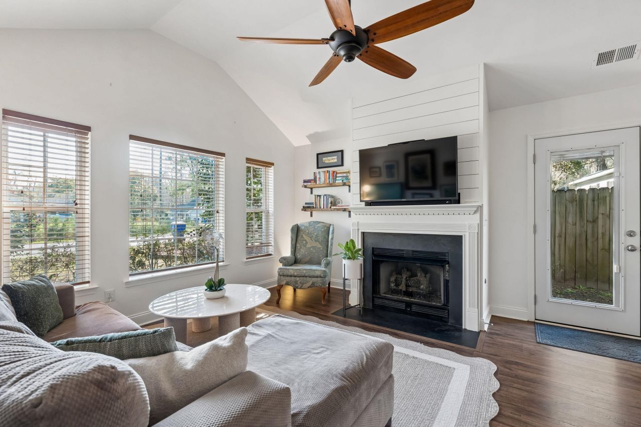 1728 Barracuda Road Photo 3
