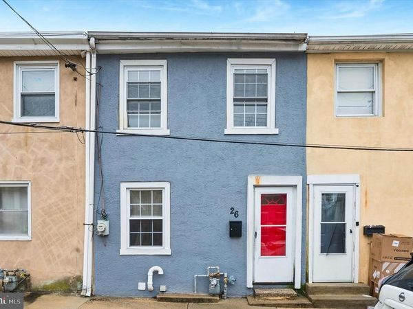 26 N 10TH STREET , DARBY, PA 19023