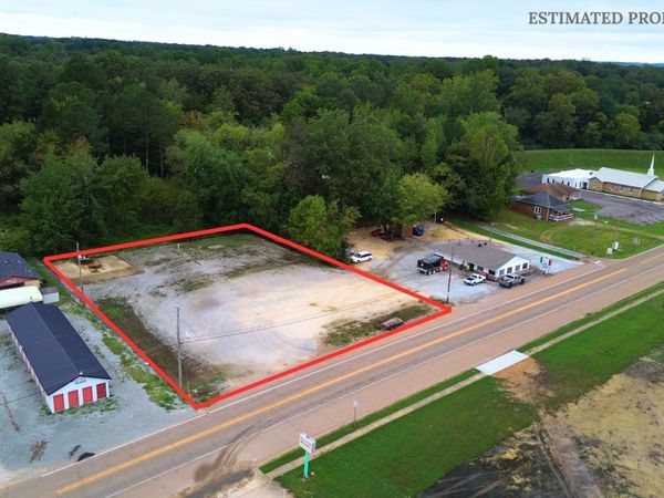 13775 Hwy 69A , Big Sandy, TN 38221