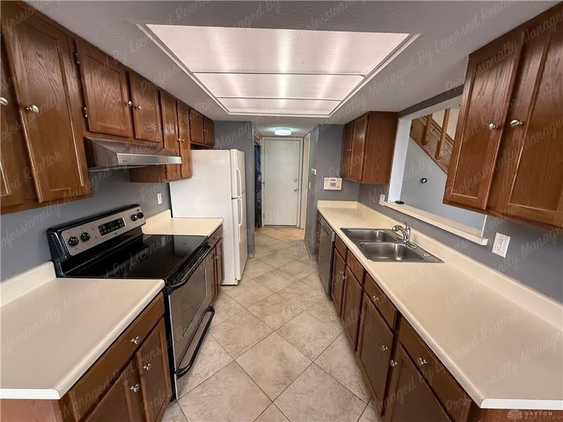 8410 McEwen Road, Washington Township, OH 45458 Photo 12