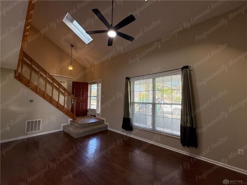 8410 McEwen Road, Washington Township, OH 45458 Photo 6