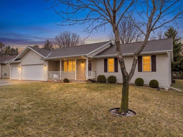 230 W HAVEN COURT, Luxemburg, WI 54217