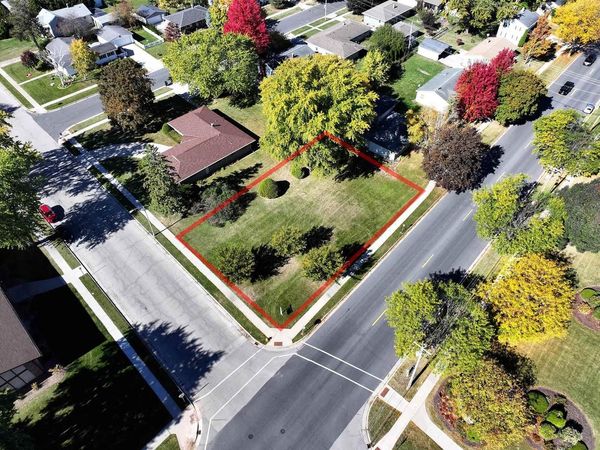 659 E 2ND STREET, Fond Du Lac, WI 54935