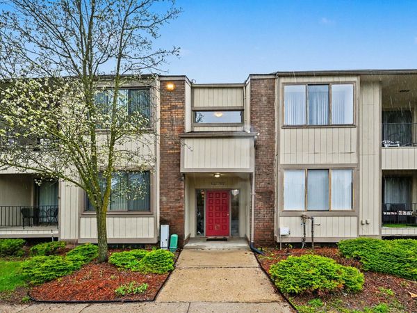 7408 Vassar Drive S, Unit B, West Bloomfield, MI 48322