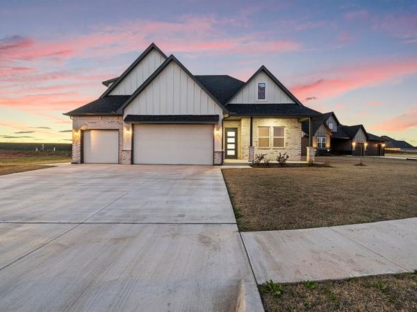 10825 Highland Drive, Yukon, OK 73099