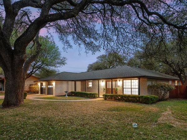 8709 Honeysuckle TRL, Austin, TX 78759