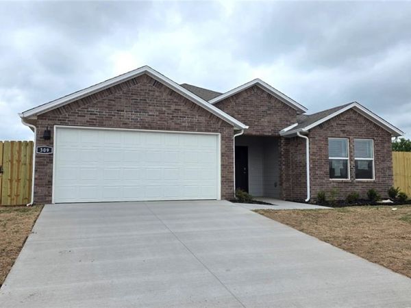 309 Ratliff Avenue, Pea Ridge, AR 72751