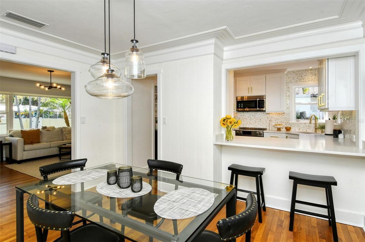 1747 Waldemere Street, Sarasota, FL 34239 Photo