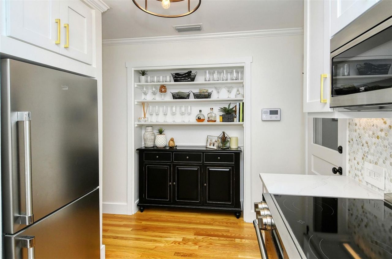 1747 Waldemere Street, Sarasota, FL 34239 Photo