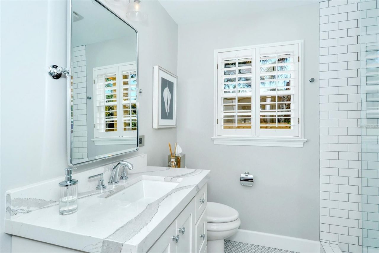 1747 Waldemere Street, Sarasota, FL 34239 Photo