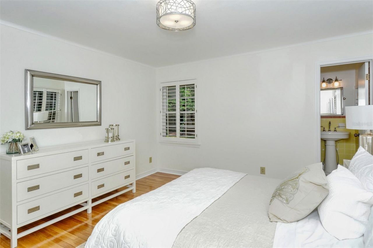 1747 Waldemere Street, Sarasota, FL 34239 Photo