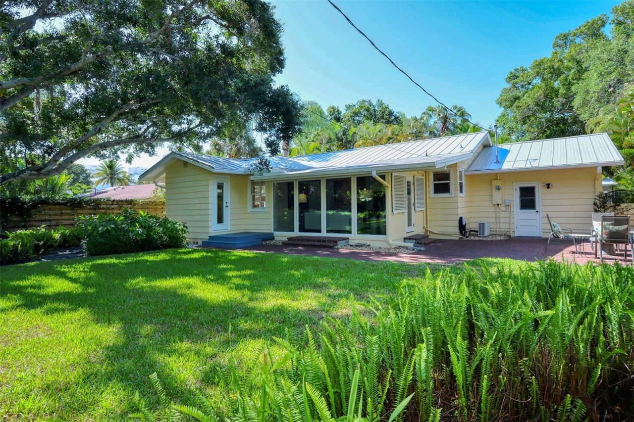 1747 Waldemere Street, Sarasota, FL 34239 Photo