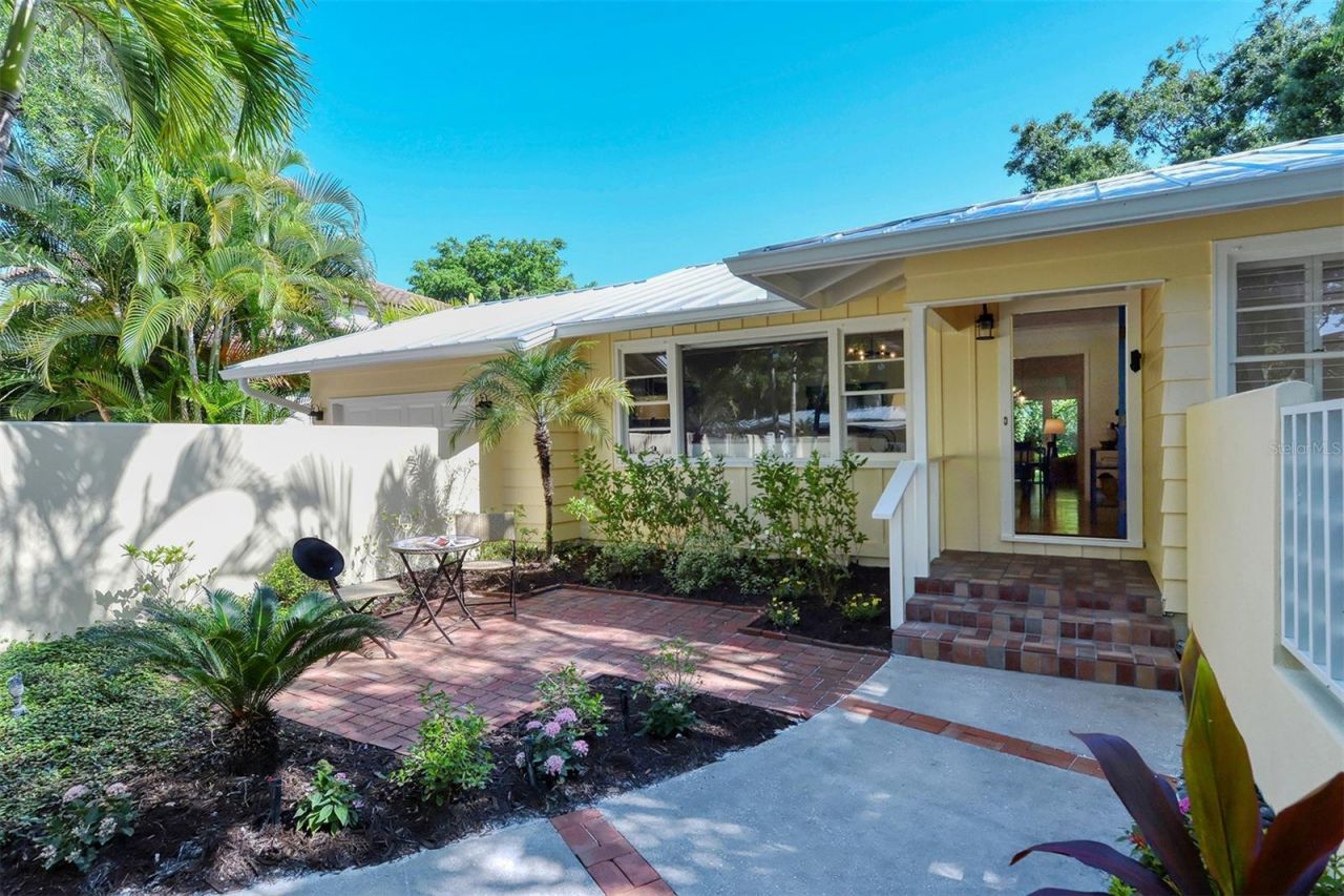 1747 Waldemere Street, Sarasota, FL 34239 Photo