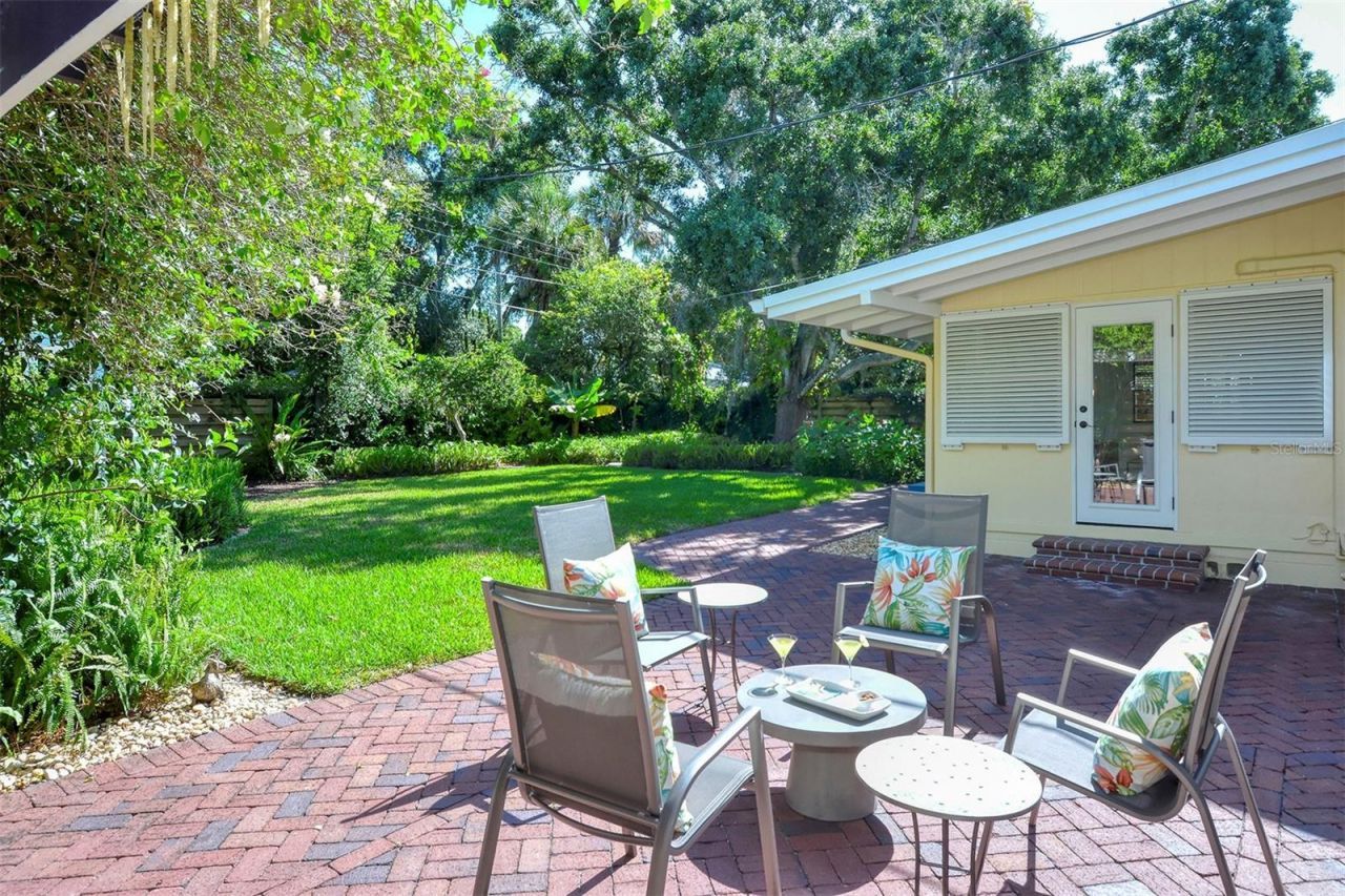 1747 Waldemere Street, Sarasota, FL 34239 Photo
