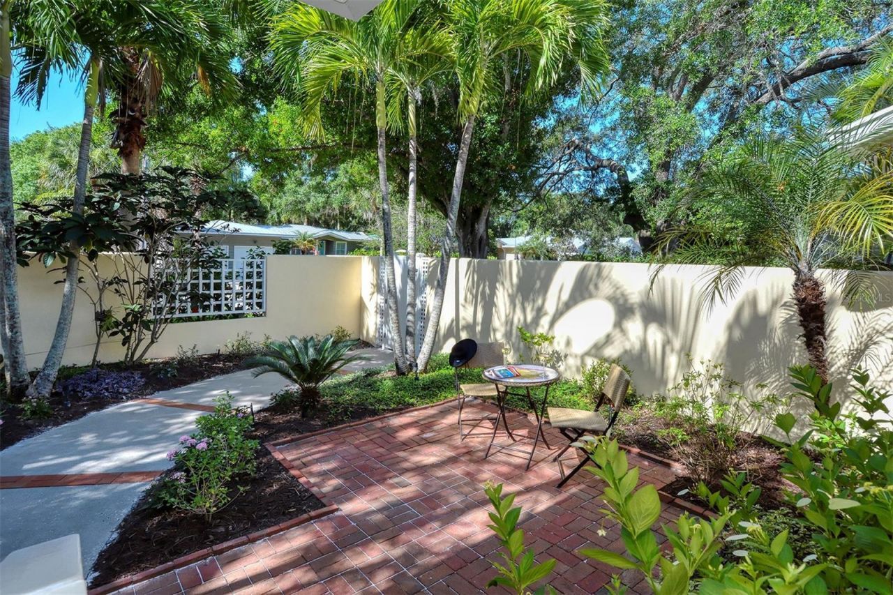 1747 Waldemere Street, Sarasota, FL 34239 Photo