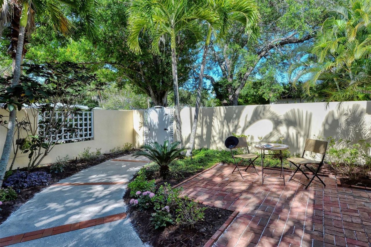 1747 Waldemere Street, Sarasota, FL 34239 Photo