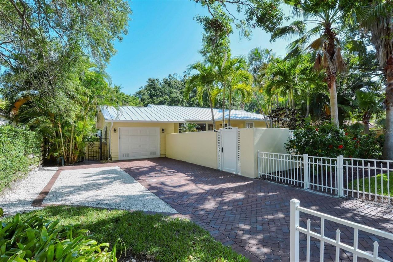 1747 Waldemere Street, Sarasota, FL 34239 Photo