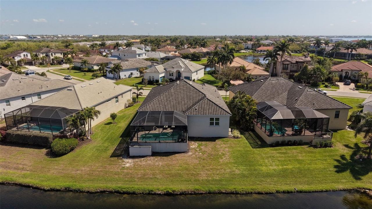 6220 Signature Pointe Lane, Bradenton, FL 34210 Photo