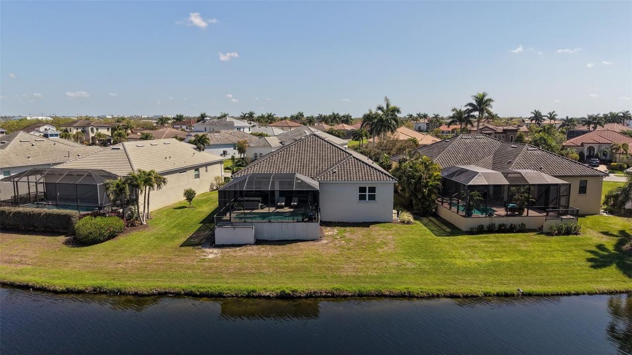 6220 Signature Pointe Lane, Bradenton, FL 34210 Photo