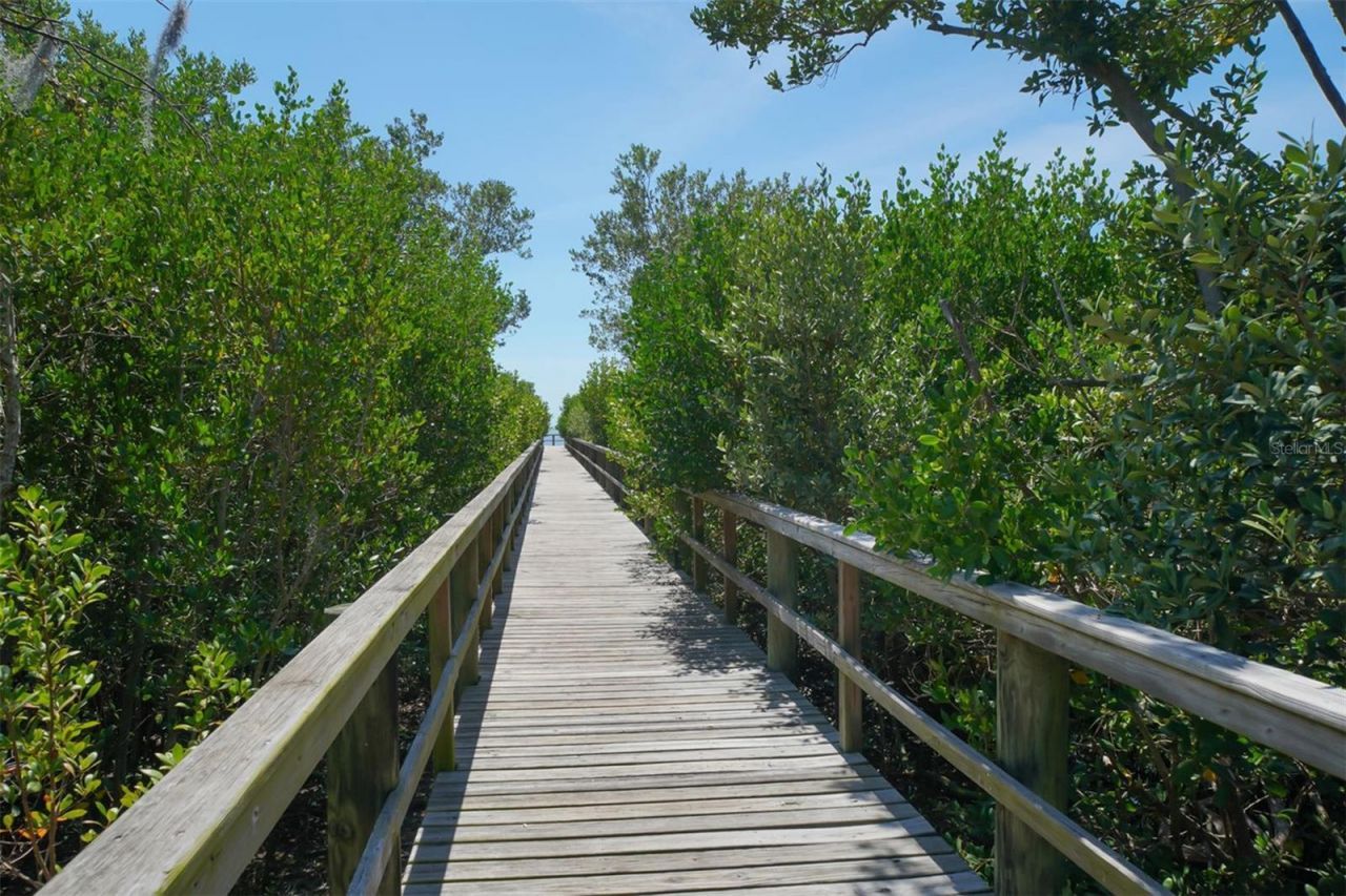 6220 Signature Pointe Lane, Bradenton, FL 34210 Photo