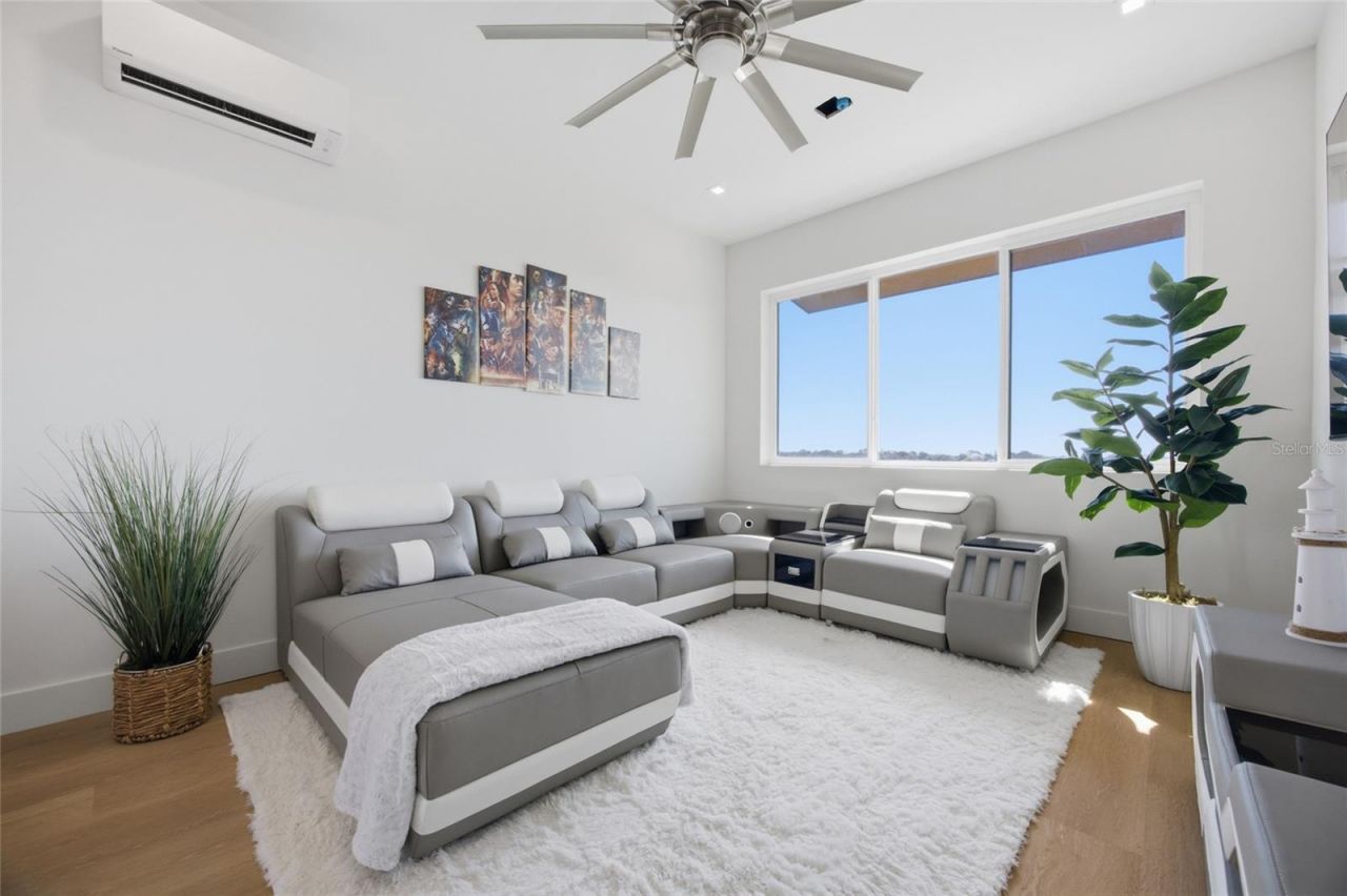 5956 Aqua Reserve Boulevard, New Port Richey, FL 34652 Photo