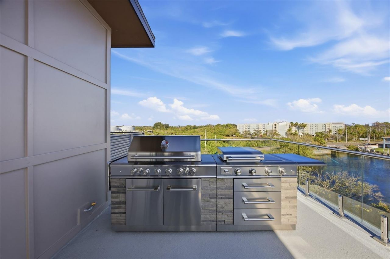 5956 Aqua Reserve Boulevard, New Port Richey, FL 34652 Photo