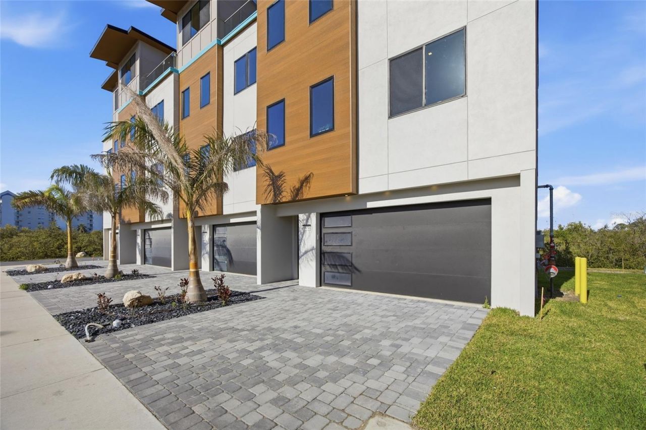 5956 Aqua Reserve Boulevard, New Port Richey, FL 34652 Photo